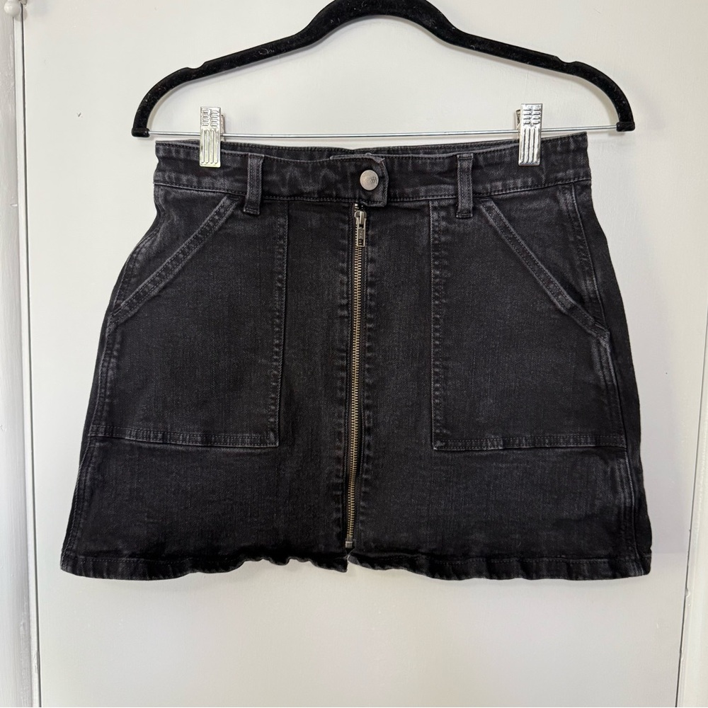 Madewell Black Denim Zippered Front Mini Skirt Size 28